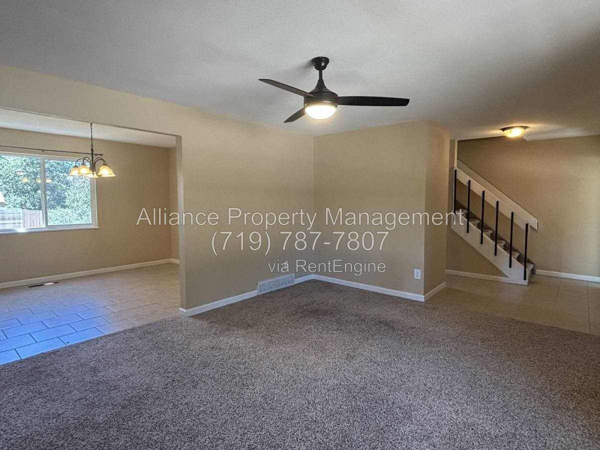 3823 Windsong Ct - Photo 3 of 10