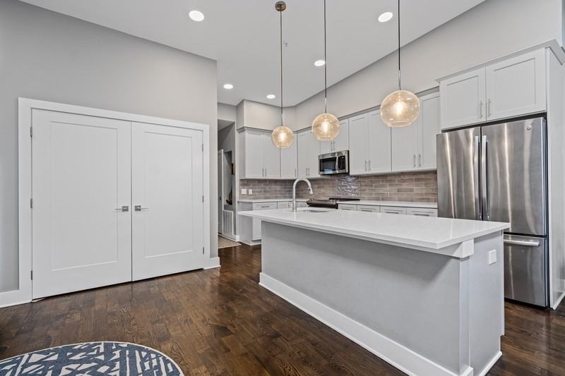 50 Laidlaw Ave #3 - Photo 4 of 15