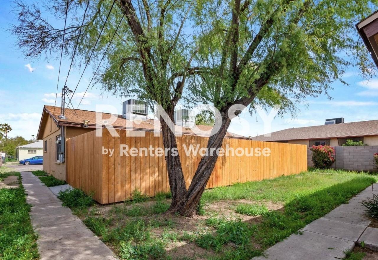 729 E Mission Ln - Photo 5 of 48