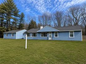 16 Sandra Dr - Photo 1 of 1