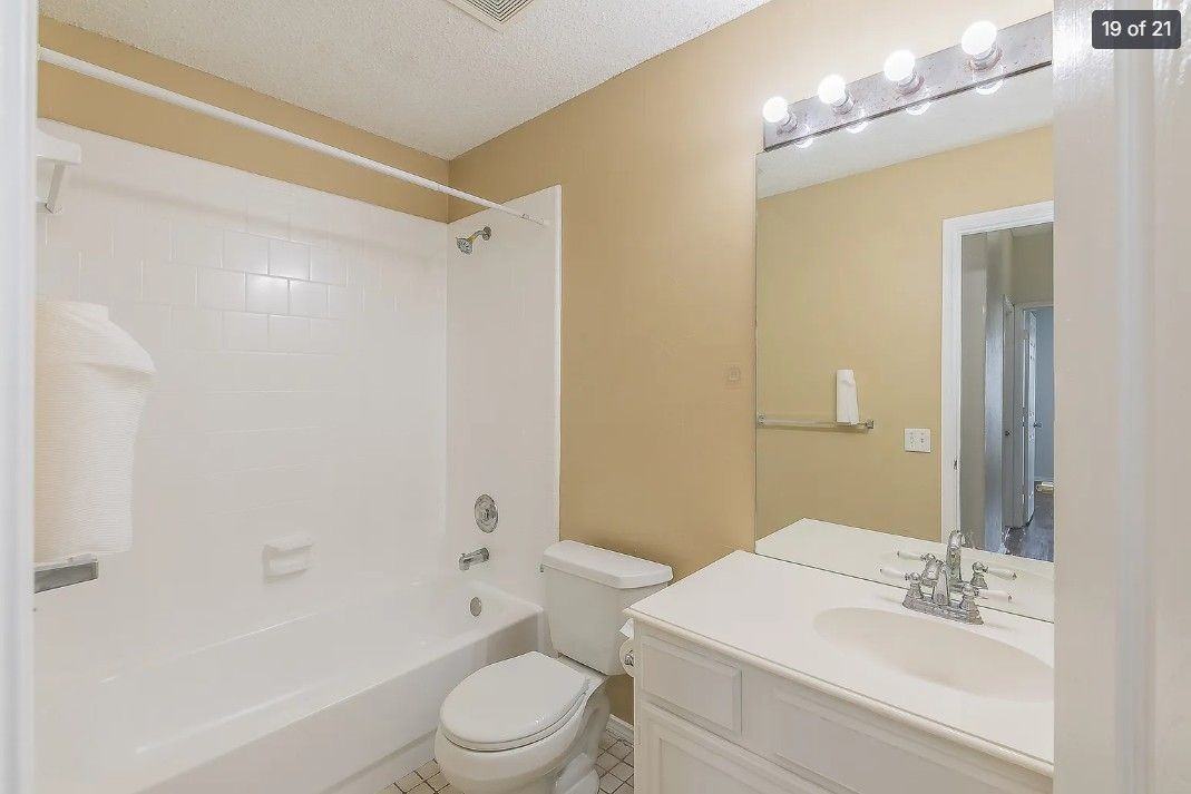 210 Madisson Dr - Photo 3 of 7