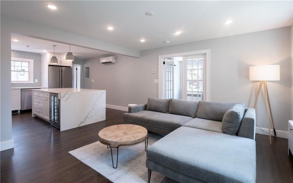118 Ruggles Ave ##101 - Photo 5 of 46