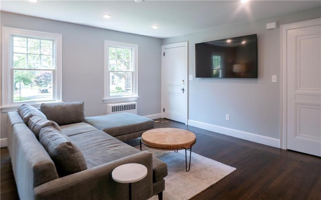 118 Ruggles Ave ##101 - Photo 6 of 46