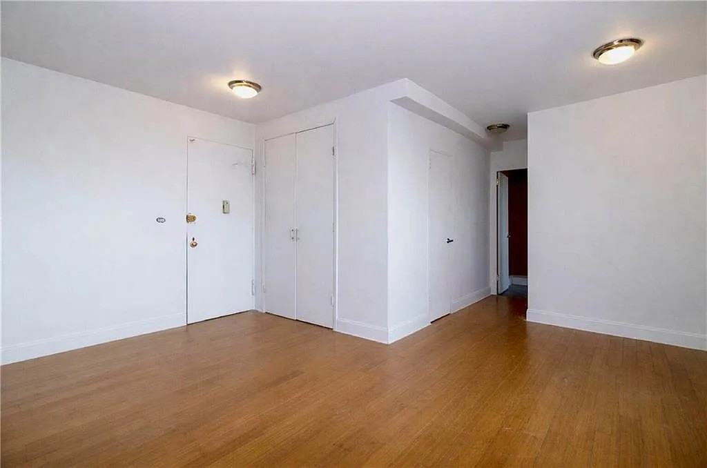 400 Cozine Ave #9F - Photo 4 of 15