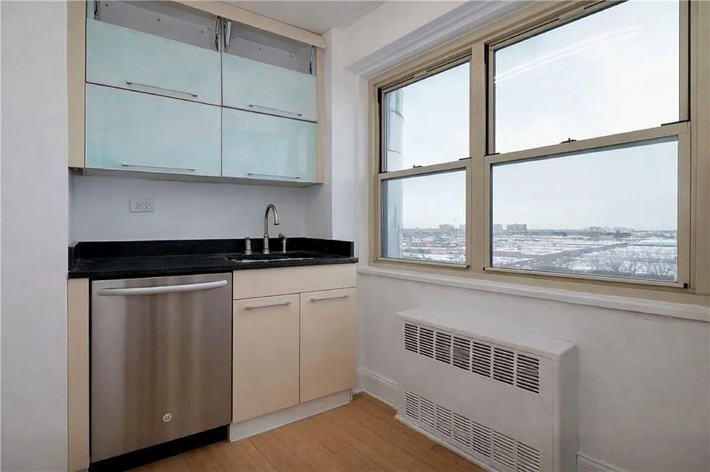 400 Cozine Ave #9F - Photo 5 of 15
