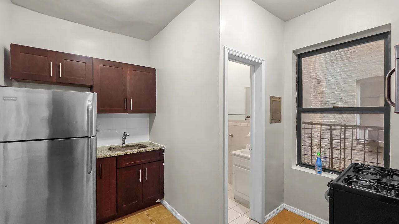 215 W 145th St - Photo 2 of 5