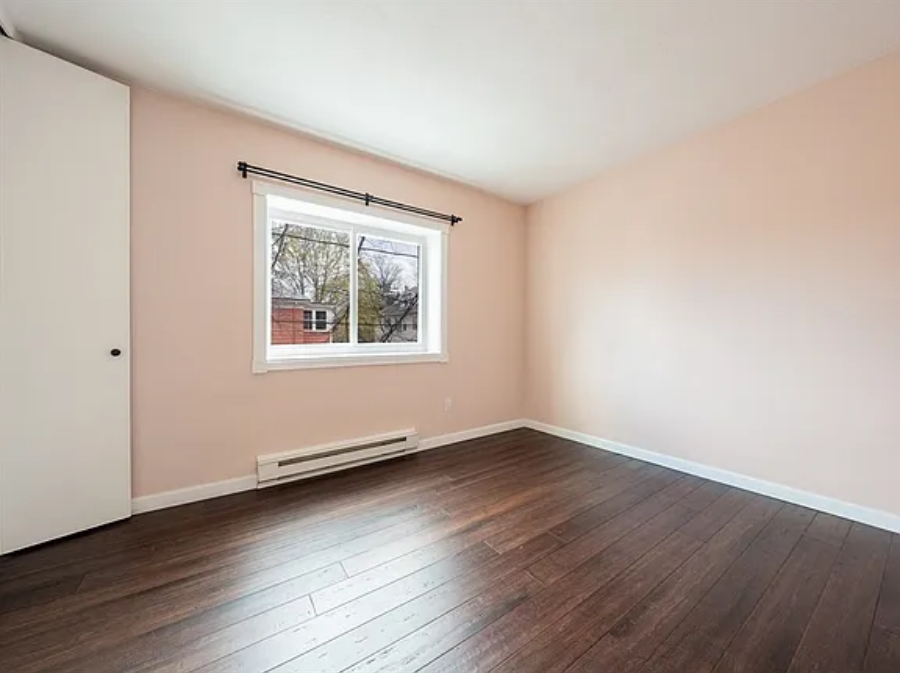 2 Larose Pl - Photo 5 of 7