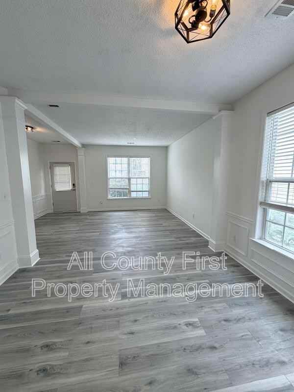 2548 Davenham Ln - Photo 3 of 23