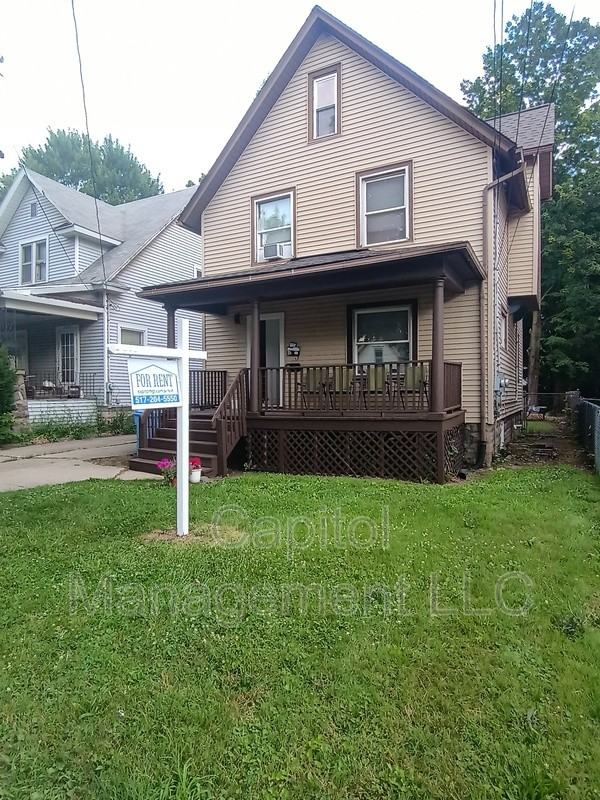 1120 N Chestnut St #1
