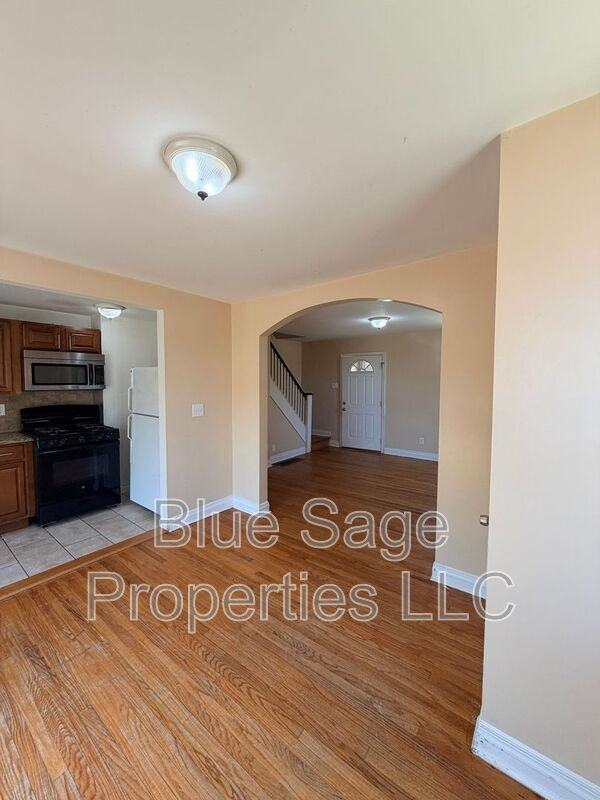 601 Littlecroft Rd - Photo 7 of 26