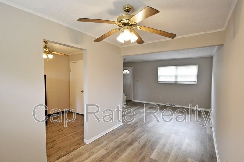 1226 Parkview Dr - Photo 7 of 17