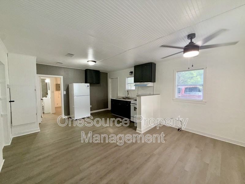 454 Attapulgus Hwy - Photo 3 of 8