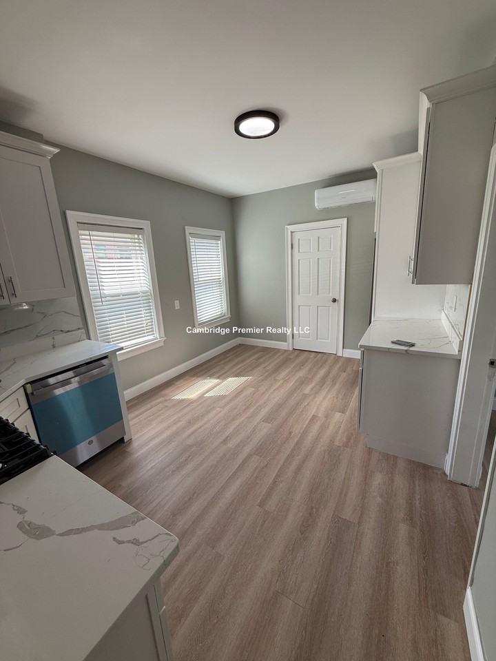 Westford St #2 - Photo 5 of 19