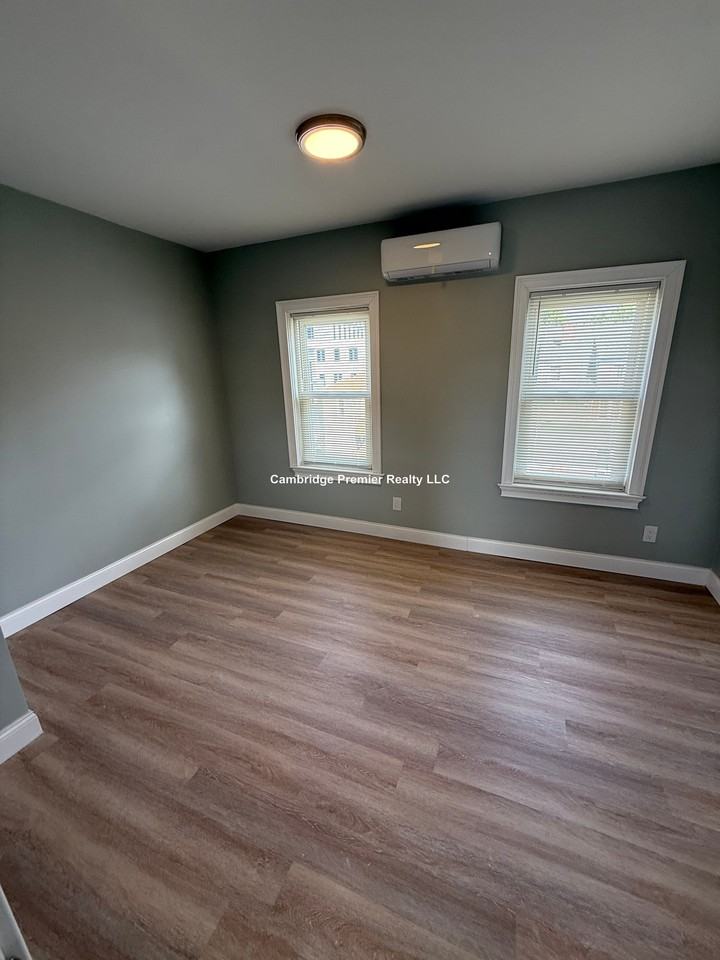 Westford St #3 - Photo 6 of 23