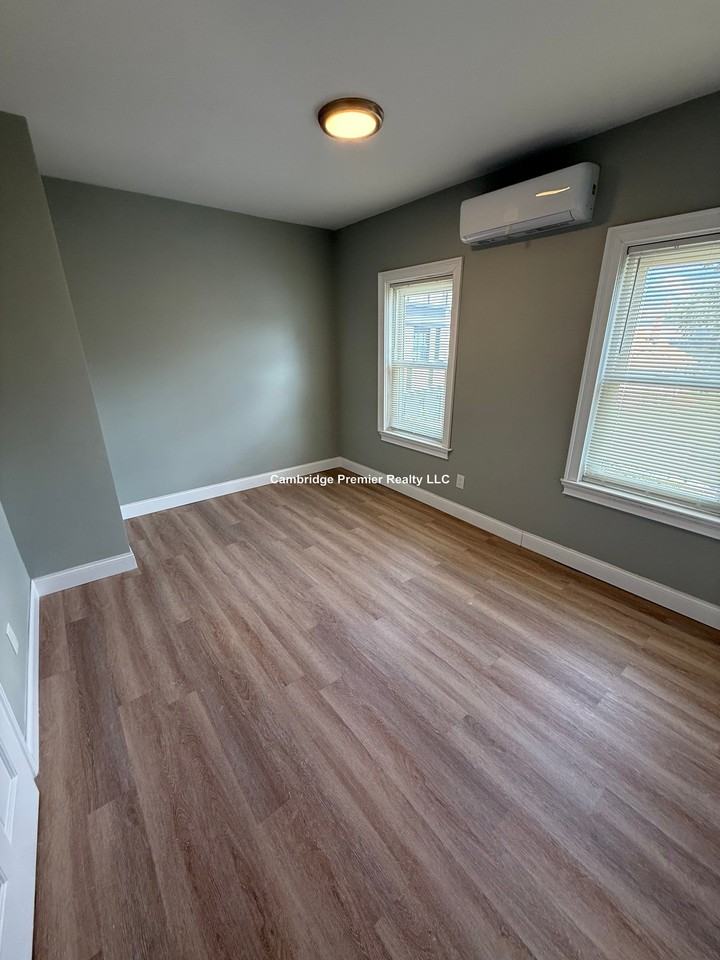 Westford St #3 - Photo 7 of 23