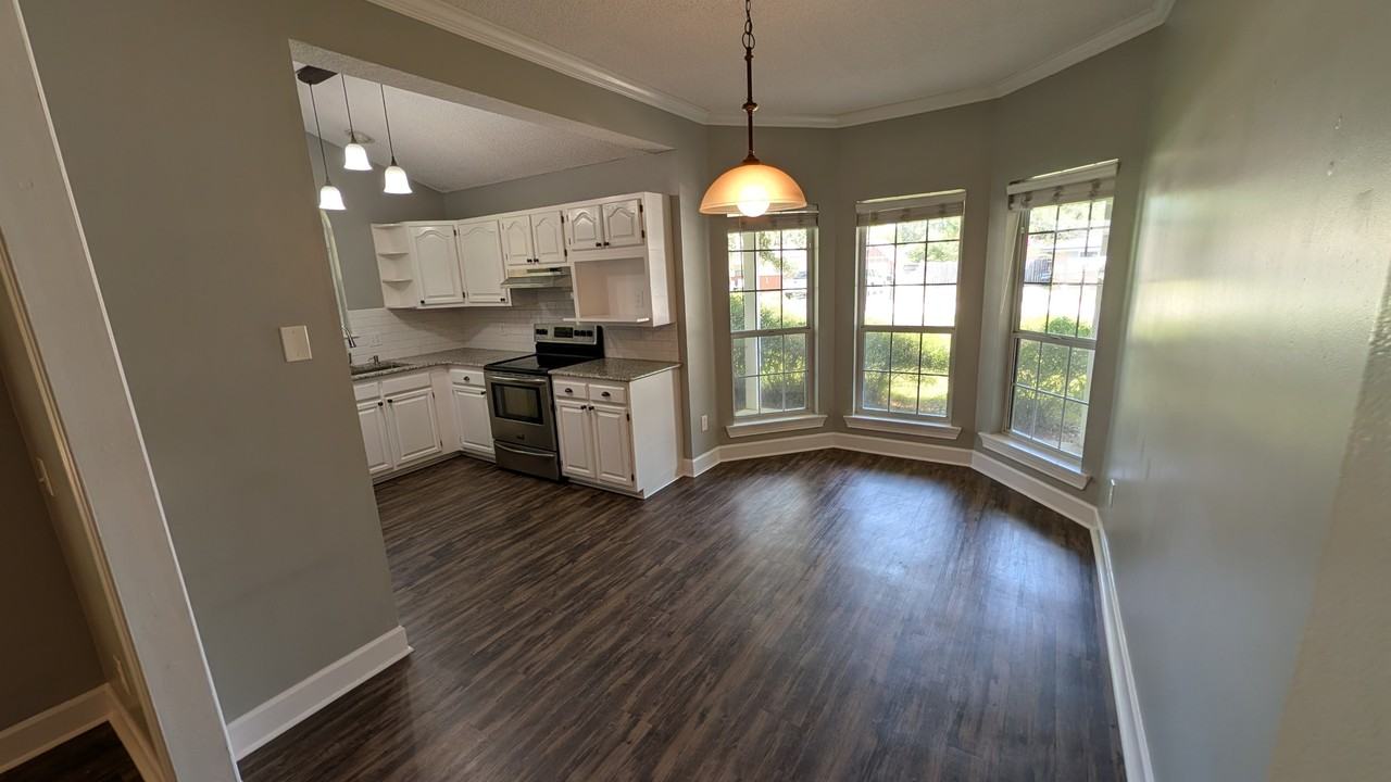 540 Linda St #NA - Photo 2 of 20