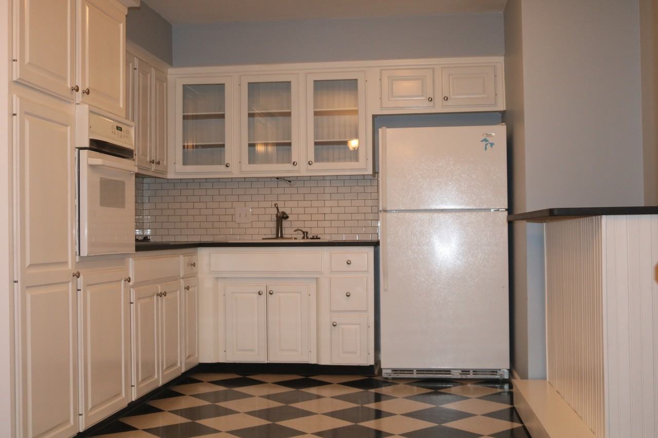 323 N Eton St #NA - Photo 2 of 16