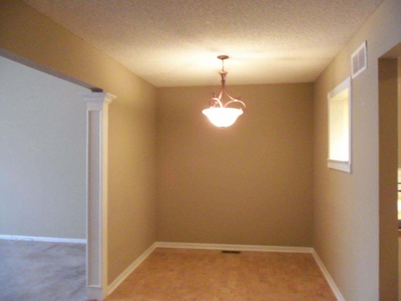 1414 Martway Cir #B - Photo 3 of 9