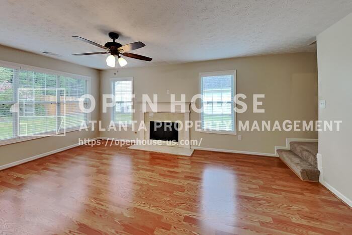 7435 Calm Springs Dr - Photo 4 of 21