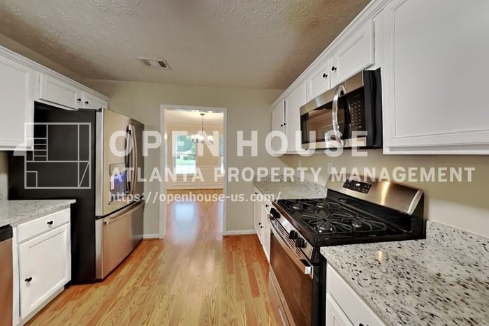 7435 Calm Springs Dr - Photo 5 of 21