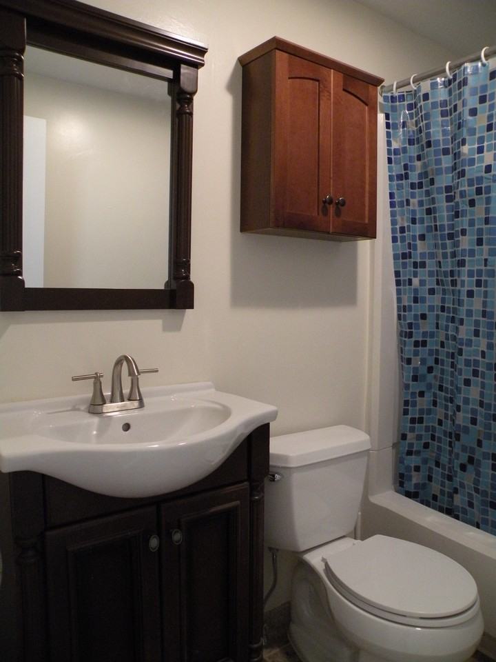 1928 Bainbridge Street #1st Floor - Photo 5 of 8