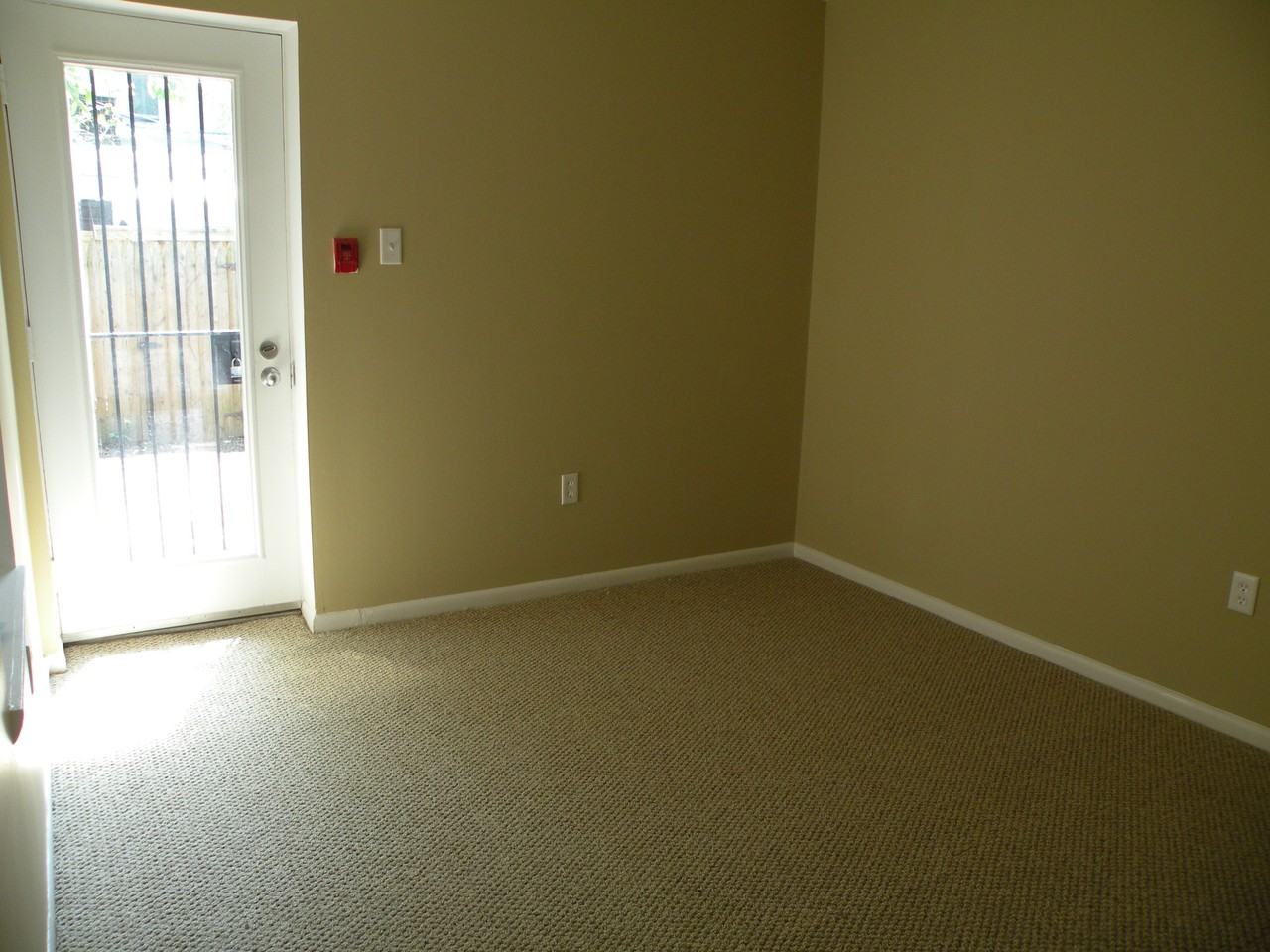 1928 Bainbridge Street #1st Floor - Photo 6 of 8