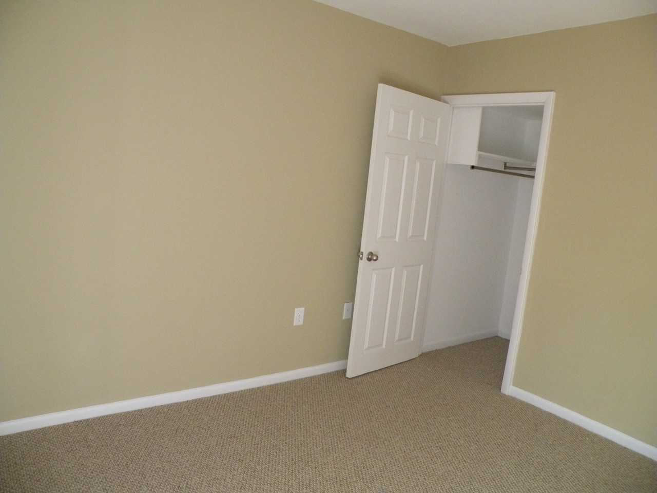 1928 Bainbridge Street #1st Floor - Photo 7 of 8
