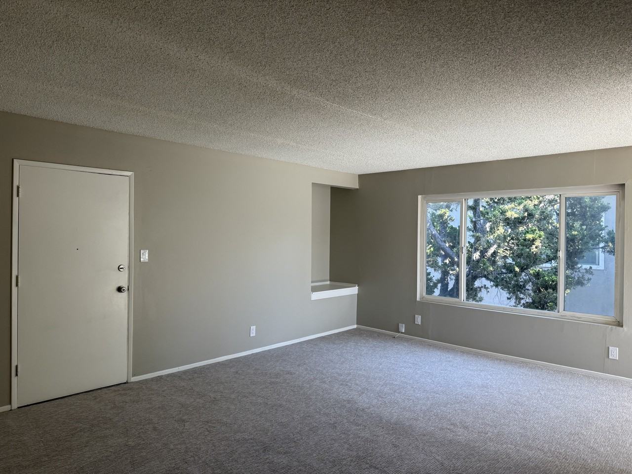 204 N Berkeley Ave #C - Photo 3 of 23