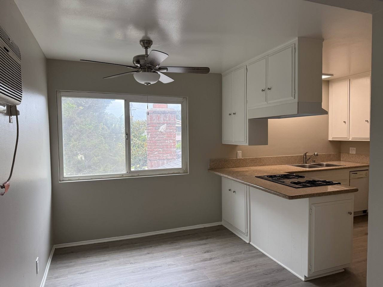 204 N Berkeley Ave #C - Photo 7 of 23