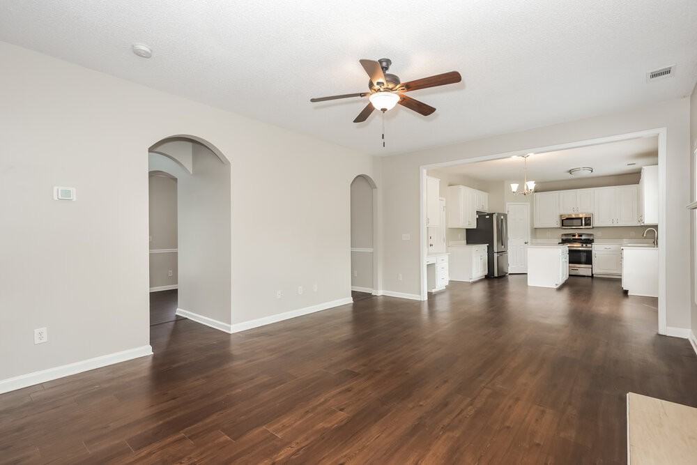 5000 Dockside Dr - Photo 6 of 17