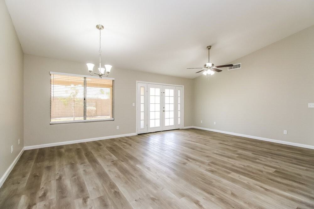 950 S 54th St - Photo 6 of 16