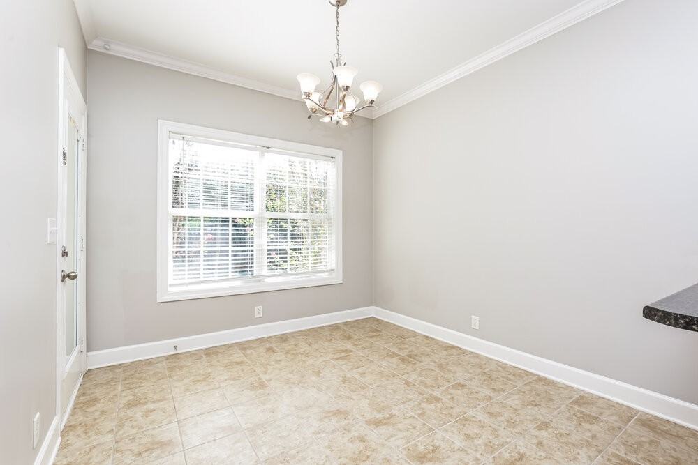 1811 Potters Ct - Photo 6 of 17