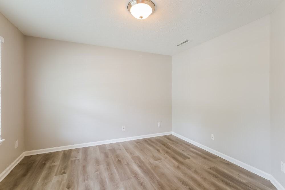 11402 High Grass Dr - Photo 5 of 17