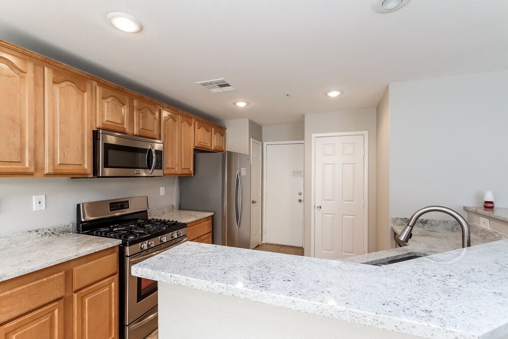 171 Scenic Lookout Ave - Photo 6 of 15