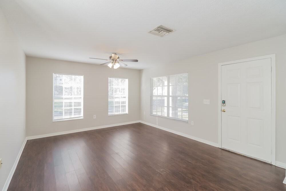 2408 E 31st Ave - Photo 5 of 17