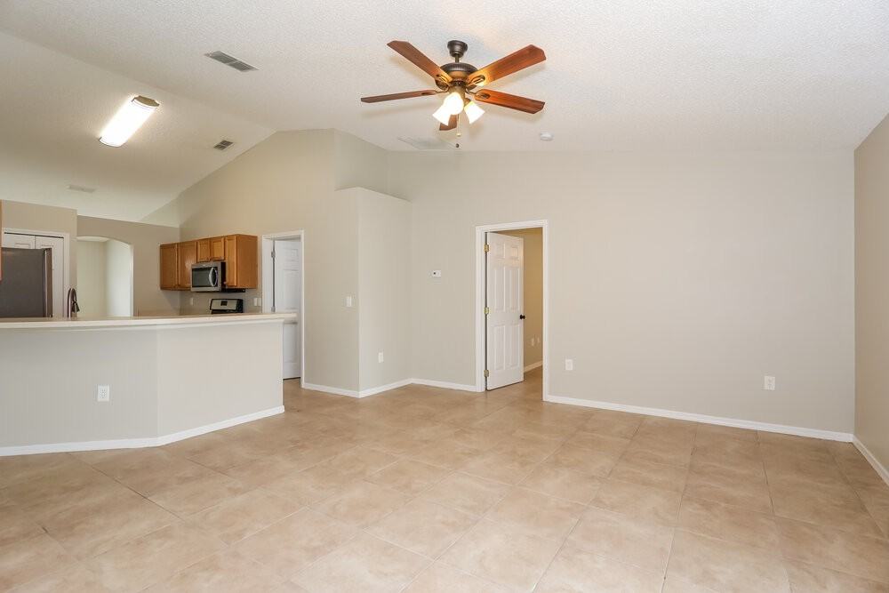 505 Reddicks Cir - Photo 4 of 15