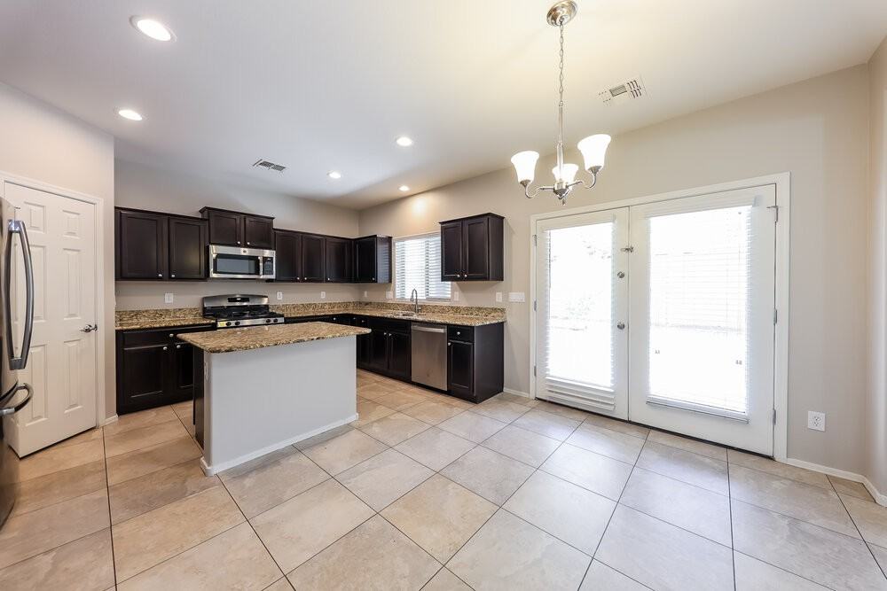 5432 W Hobby Horse Dr - Photo 6 of 17