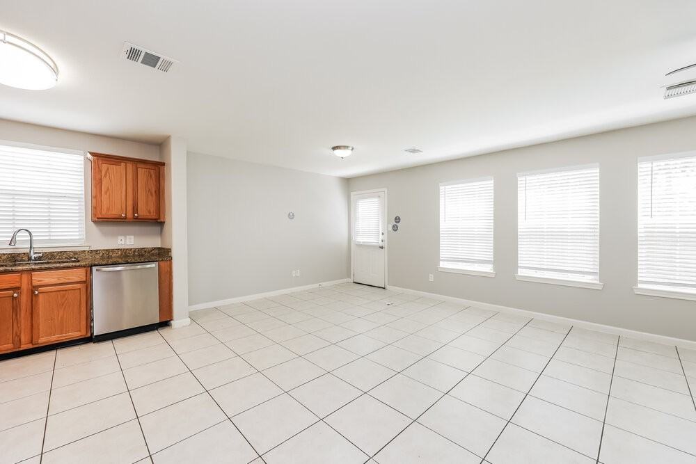 4951 S Cancun Dr - Photo 4 of 25
