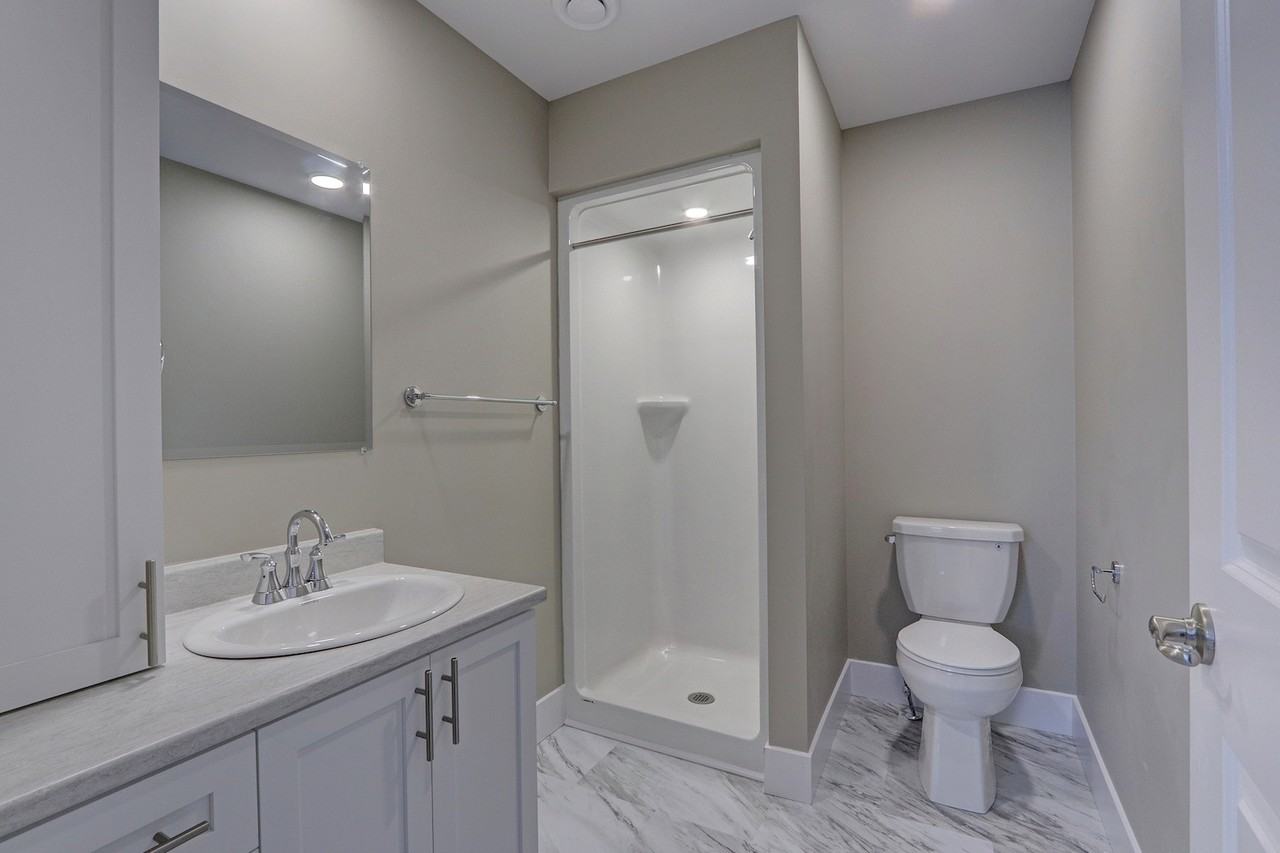 780 Hillcrest Drive #6 - Photo 5 of 10
