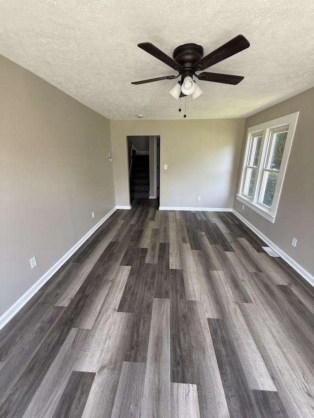 2049 E 39th St #1 - Photo 5 of 11