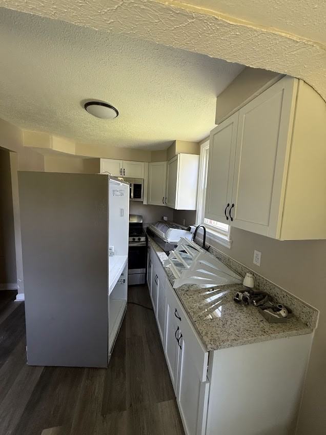 2049 E 39th St #1 - Photo 7 of 11