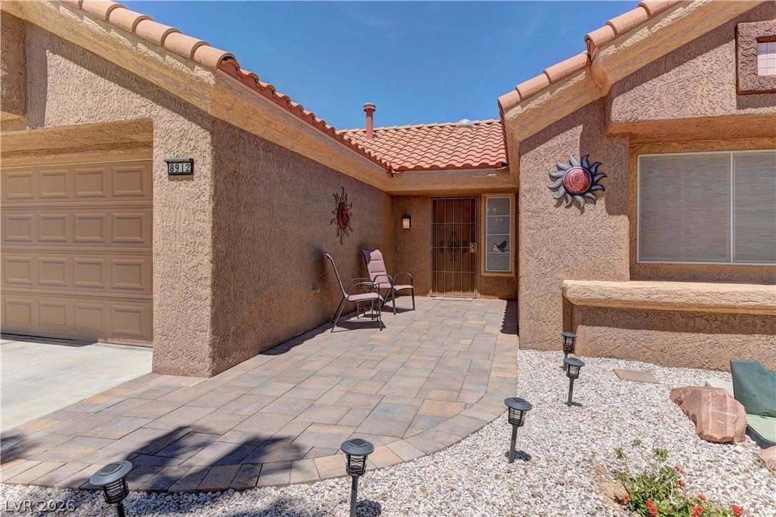 8912 Signal Terrace Dr - Photo 3 of 27