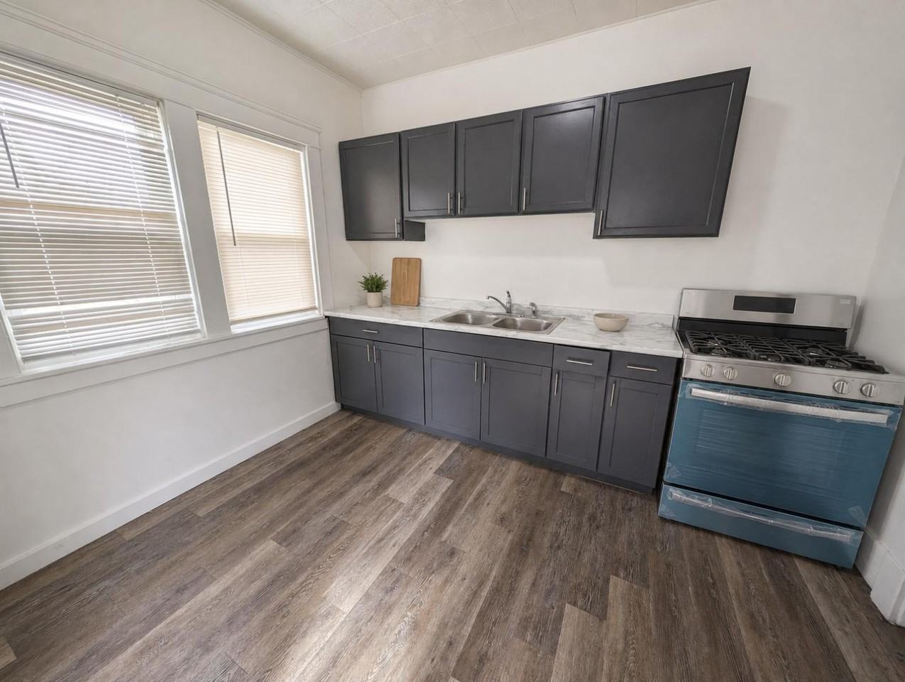 1268 E 169th St - Photo 3 of 11