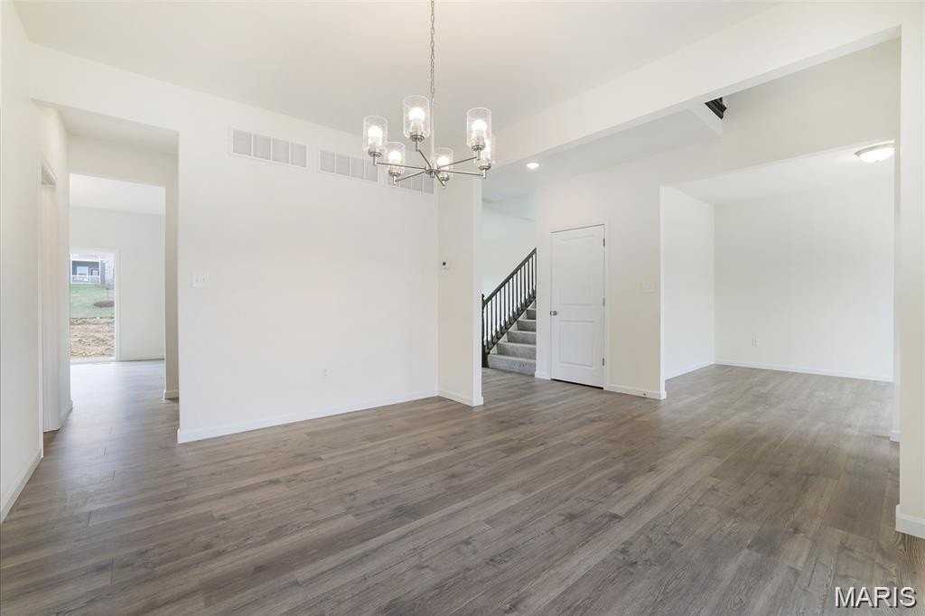 286 Osprey Ct - Photo 5 of 40