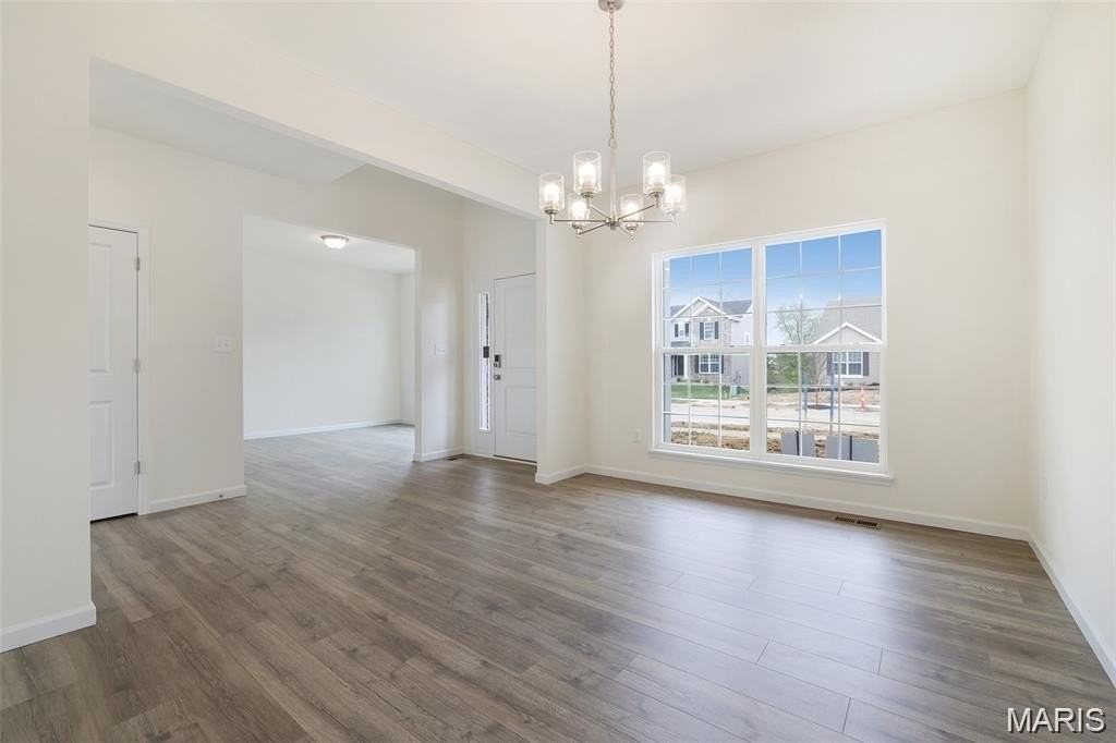 286 Osprey Ct - Photo 6 of 40
