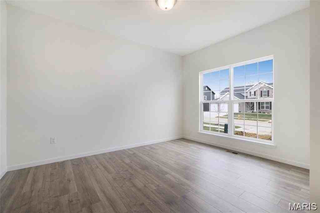 286 Osprey Ct - Photo 7 of 40