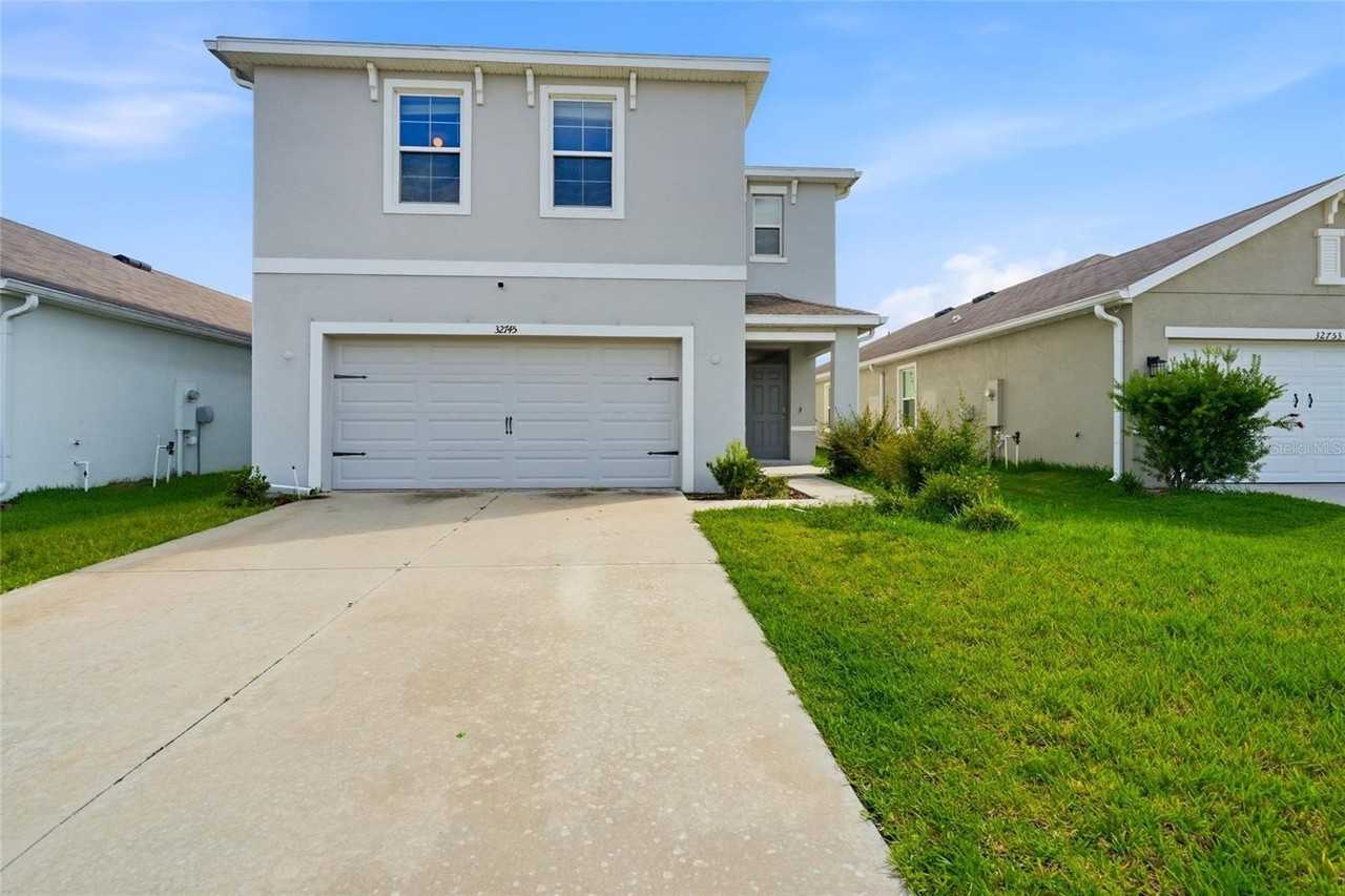 32745 Pez Landing Ln - Photo 2 of 44