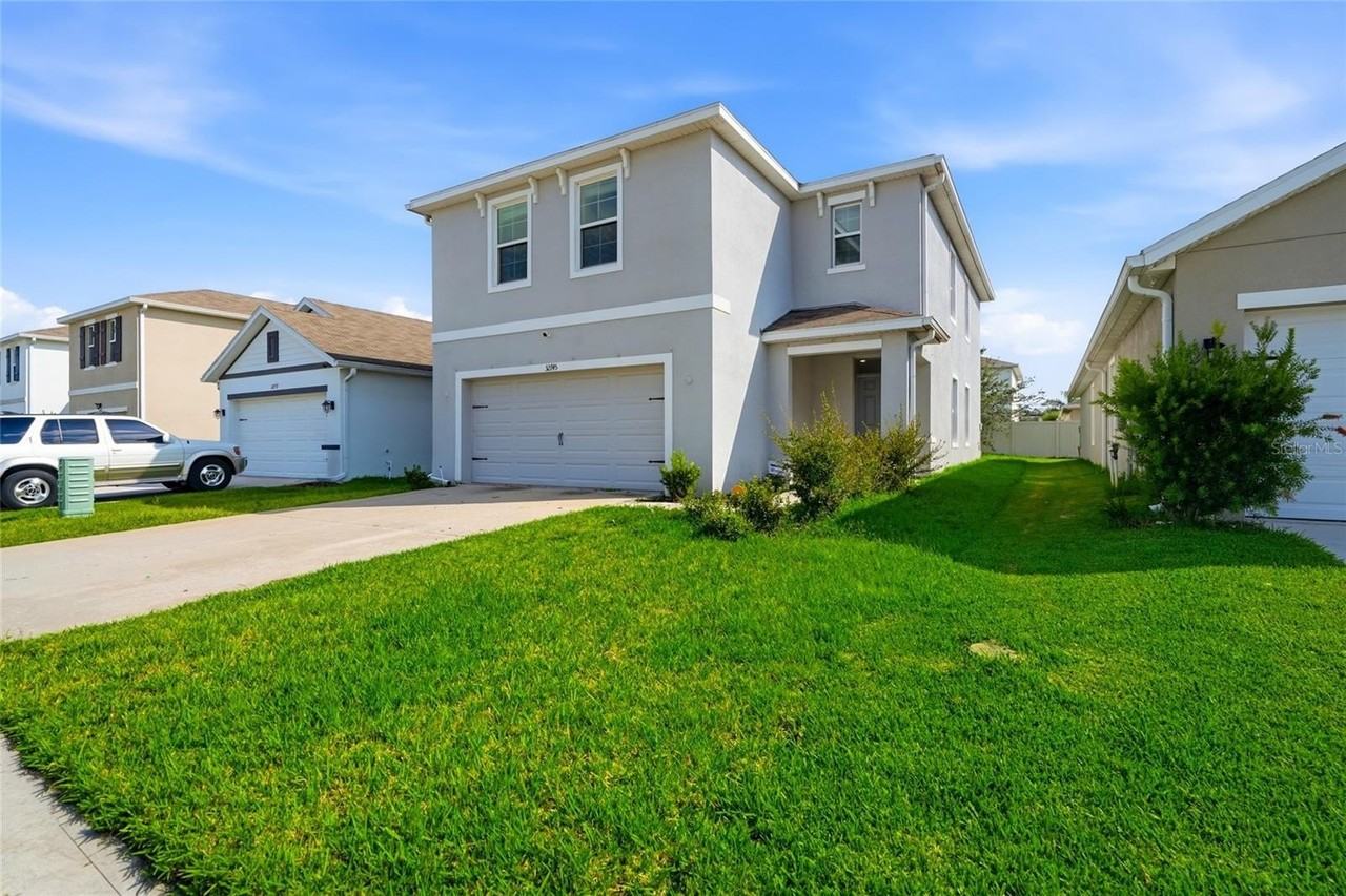 32745 Pez Landing Ln - Photo 4 of 44