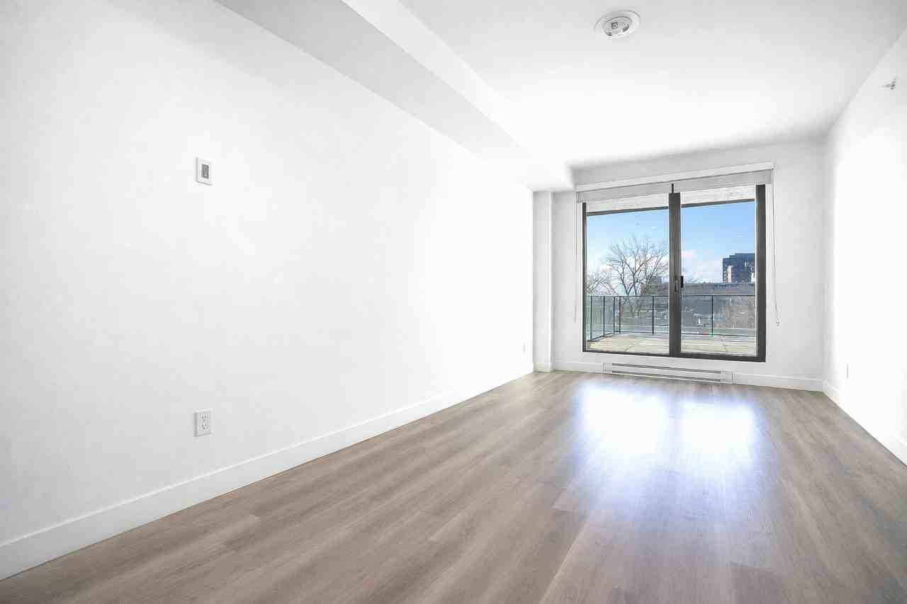 1001 Rue Lucien-L'Allier #612 - Photo 2 of 35