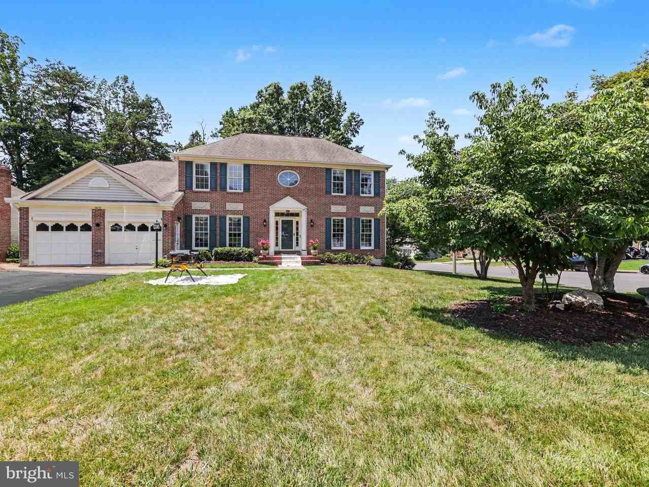 16652 Purcival Ct - Photo 2 of 46